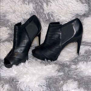 ✨Calvin Klein Samarah Booties